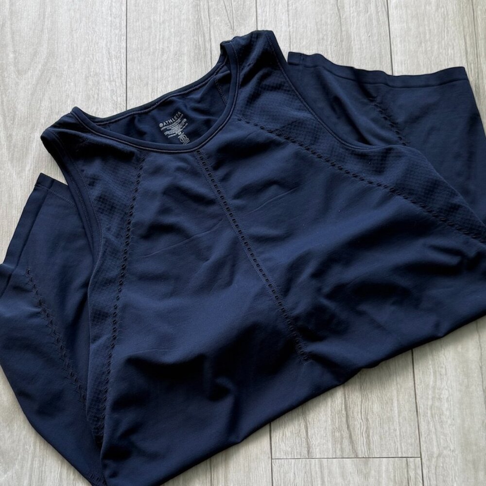 Athleta Foothill Tank  Medium Navy Blue - Picture 5 of 6